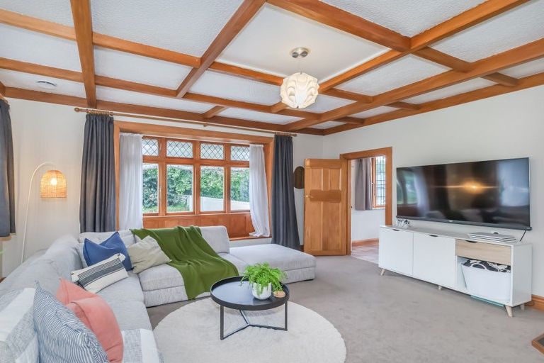 Photo of property in 43 Kawiu Road, Levin, 5510