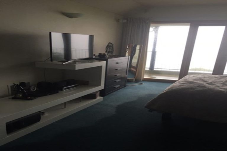 Photo of property in 65 Orangi Kaupapa Road, Northland, Wellington, 6012