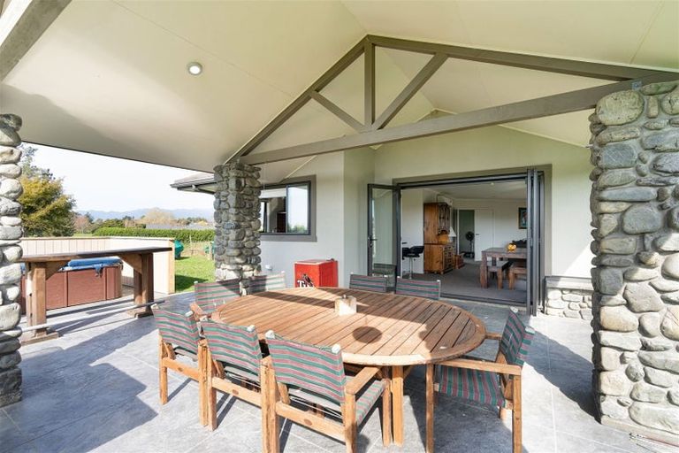 Photo of property in 9 Tullahoma Way, Ohau, Levin, 5570