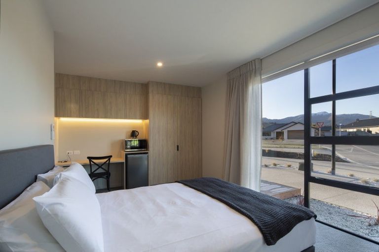 Photo of property in Kawarau Heights, 10 Alpine Avenue, 9304