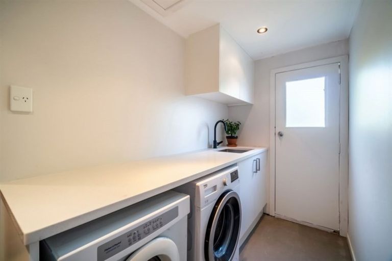 Photo of property in 1/29 Bruce Road, Glenfield, Auckland, 0629