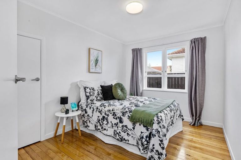 Photo of property in 630 Te Atatu Road, Te Atatu Peninsula, Auckland, 0610