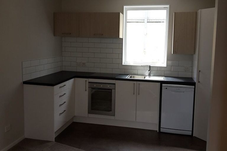 Photo of property in Pirie Street Townhouses, 32/35u Pirie Street, Mount Victoria, Wellington, 6011