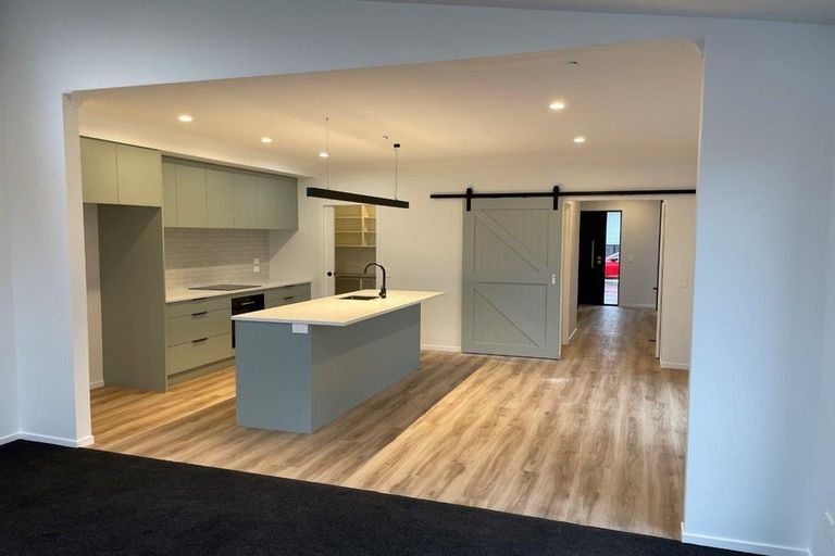 Photo of property in 31 Bill Miller Drive, Papamoa, 3118