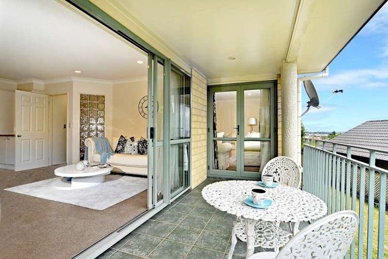 Photo of property in 31 Woodgers Way, Somerville, Auckland, 2014