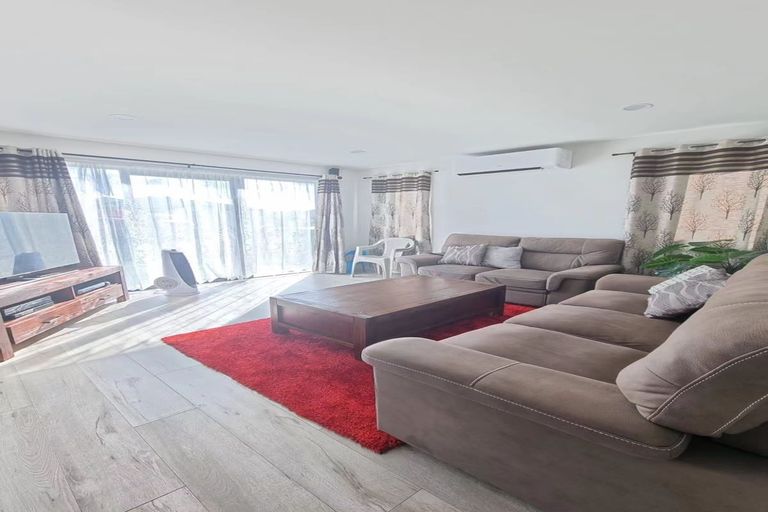 Photo of property in 53 Sapwood Crescent, Takanini, 2110