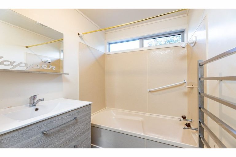 Photo of property in 89 Bassett Street, Burwood, Christchurch, 8083
