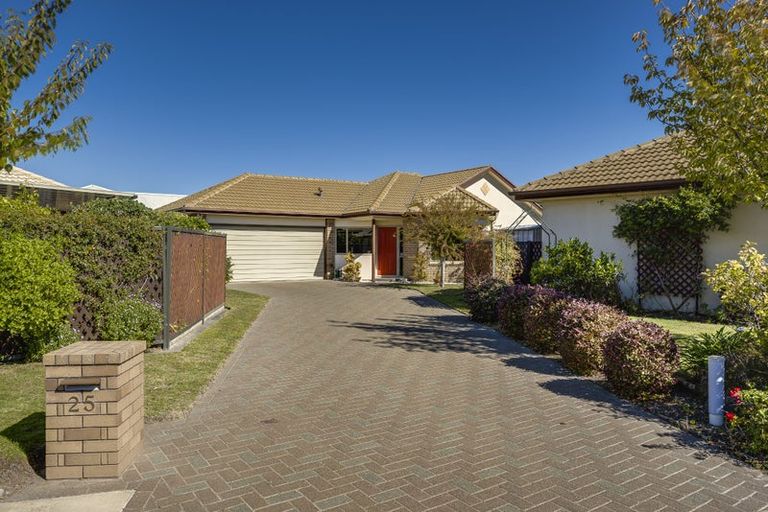 Photo of property in 25 Beaufort Mews, Taradale, Napier, 4112