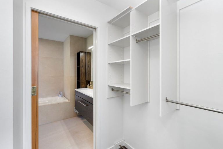 Photo of property in 16a Ferry Street, Seatoun, Wellington, 6022