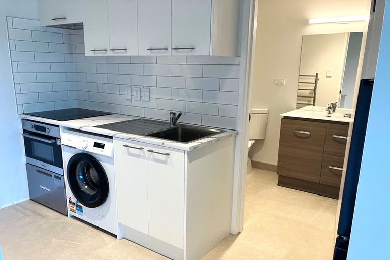 Photo of property in 8d/30 Westward Ho, Glen Eden, Auckland, 0602