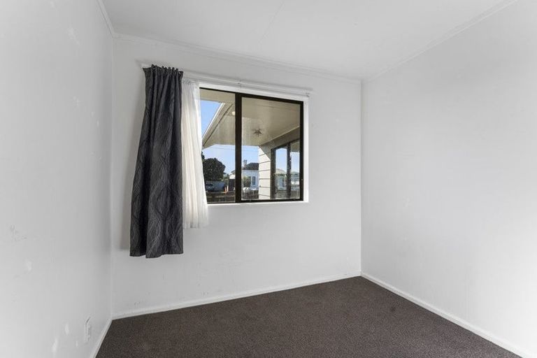 Photo of property in 201 Puriri Street, Castlecliff, Whanganui, 4501