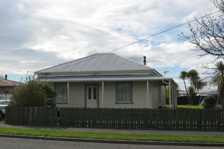 Photo of property in 17 Johnstone Street, Masterton, 5810