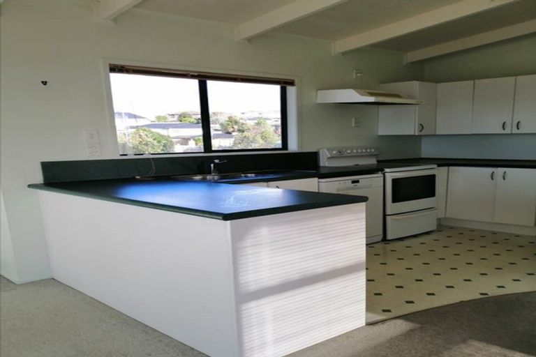 Photo of property in 18 Gilliam Street, New Lynn, Auckland, 0600