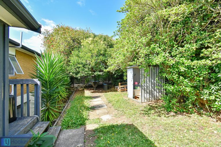 Photo of property in 44 Christmas Road, Manurewa, Auckland, 2102