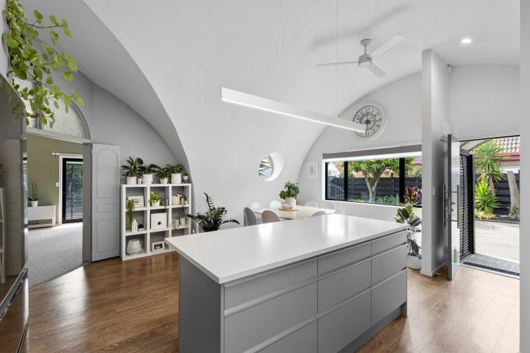 Photo of property in 8 Kings Court, Roslyn, Palmerston North, 4414