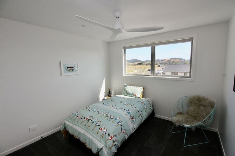 Photo of property in 16 Ngaroma Crescent, Whitianga, 3510
