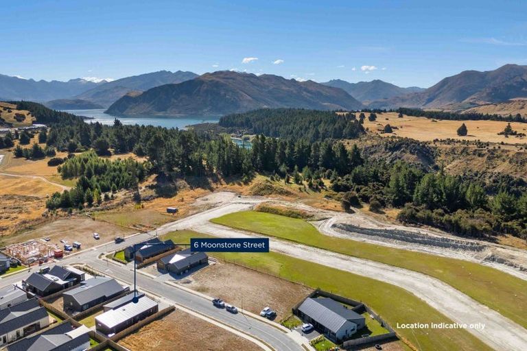 Photo of property in 6 Moonstone Street, Albert Town, Wanaka, 9305