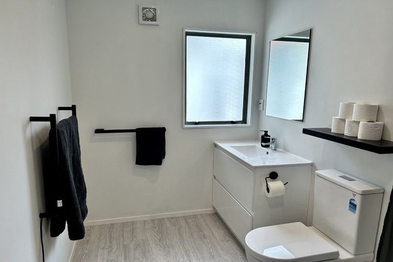 Photo of property in 8 Lingard Grove, Brooklyn, Wellington, 6021