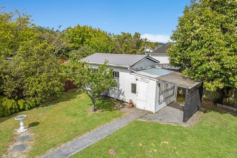 Photo of property in 11 Golders Road, Elderslea, Upper Hutt, 5018