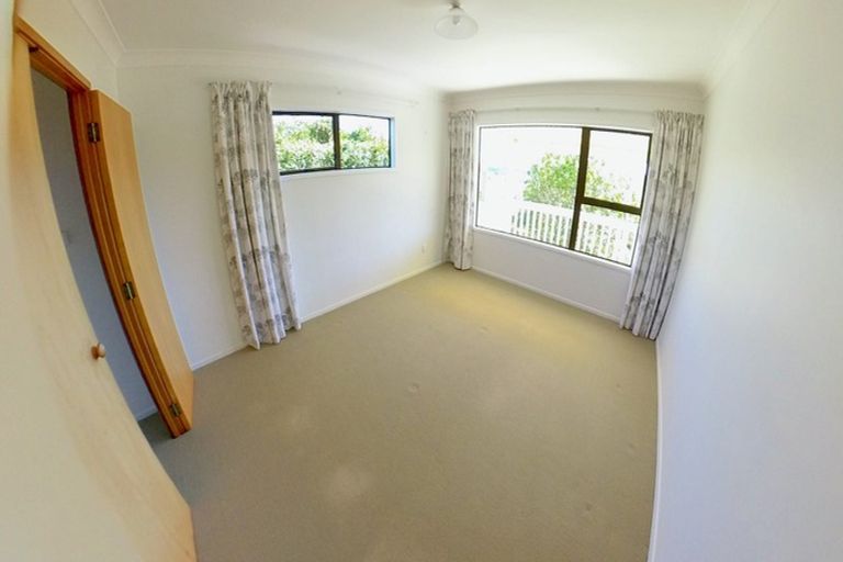 Photo of property in 30 Kokich Crescent, Onerahi, Whangarei, 0110