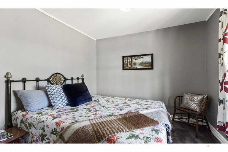 Photo of property in 138 Talbot Street, Geraldine, 7930