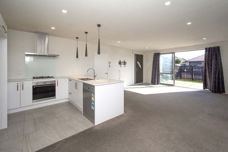 Photo of property in 15 Charente Way, Yaldhurst, Christchurch, 8042