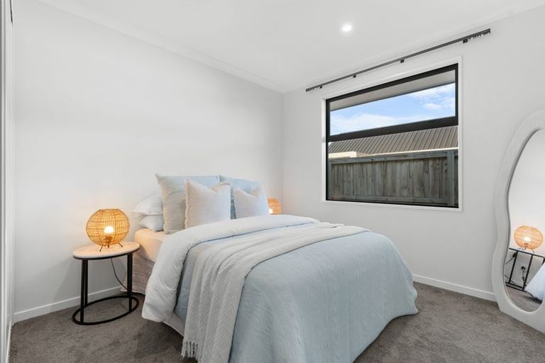 Photo of property in 32 Longcot Drive, Rolleston, 7615