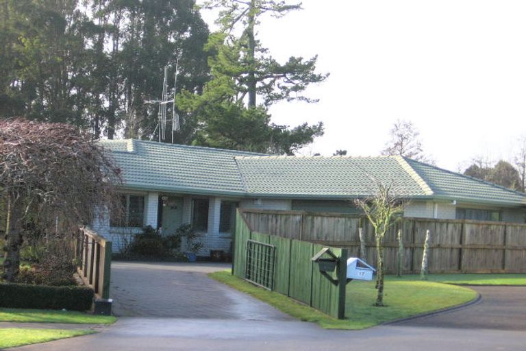 Photo of property in 15 Reynolds Drive, Glenview, Hamilton, 3206