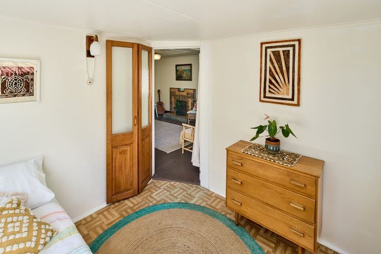 Photo of property in 48u4 Owhiro Bay Parade, Owhiro Bay, Wellington, 6023