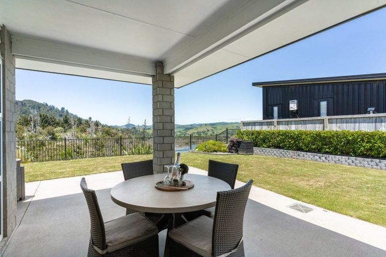 Photo of property in 17 Manatu Close, Whangamata, 3691