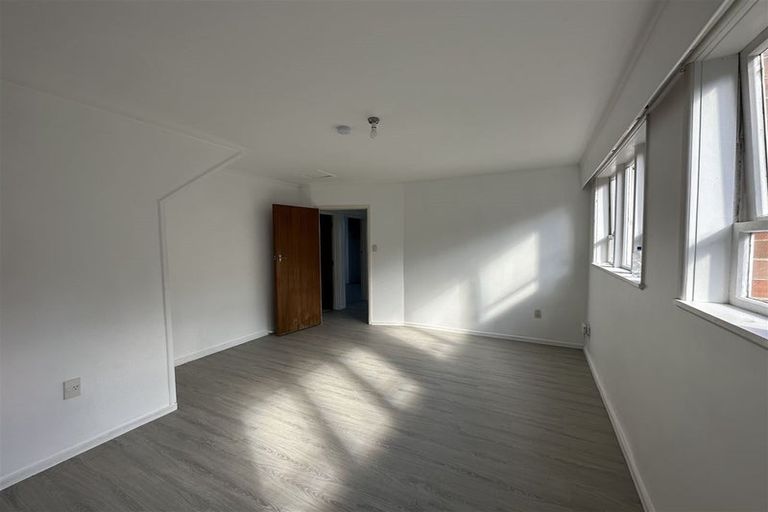 Photo of property in 140a Golf Road, Titirangi, Auckland, 0600