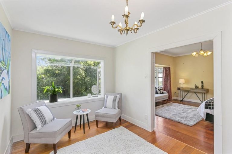 Photo of property in 97 Karori Road, Karori, Wellington, 6012