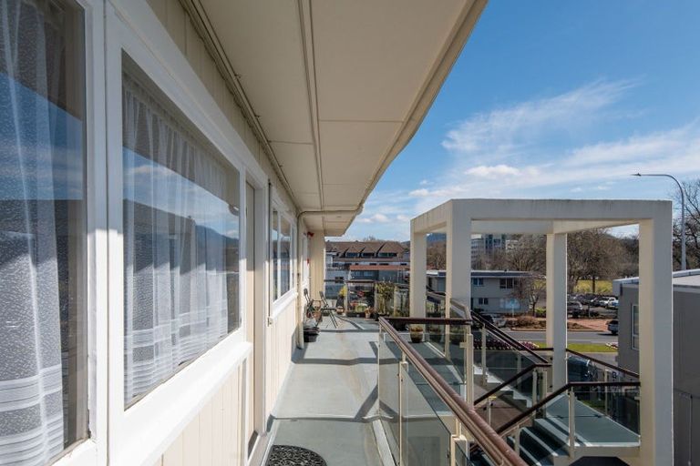 Photo of property in Lago Apartments, 1102unit Fenton Street, Rotorua, 3010