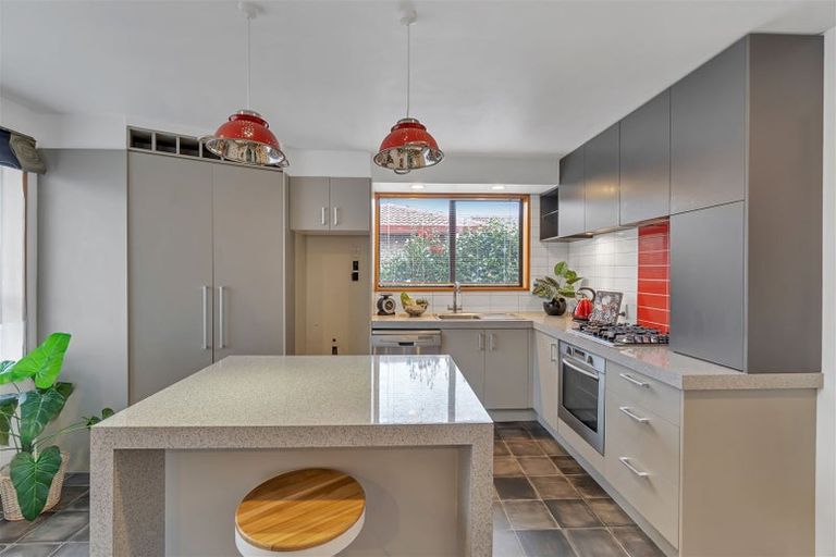 Photo of property in 23 Arcon Drive, Broomfield, Christchurch, 8042