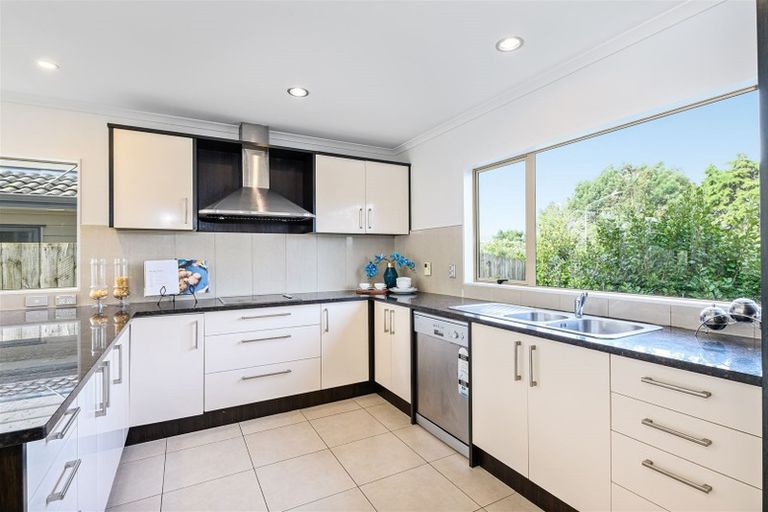 Photo of property in 74 Clover Drive, Henderson, Auckland, 0610