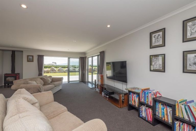 Photo of property in 182 Katene Road, Normanby, Hawera, 4675