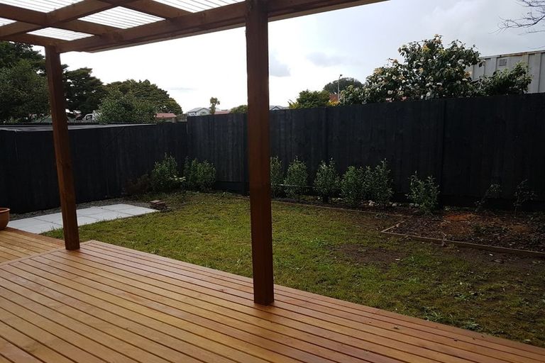 Photo of property in 10/19a Gray Avenue, Mangere East, Auckland, 2024