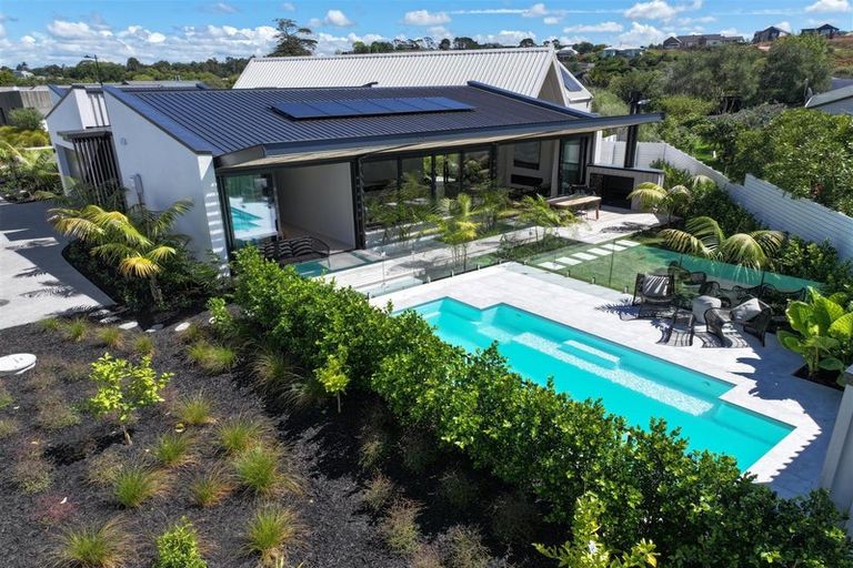 Photo of property in 22 Torea Road, Matakana, Warkworth, 0985