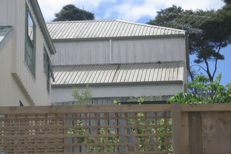 Photo of property in 1/17 Fernlea Rise, Bayview, Auckland, 0629