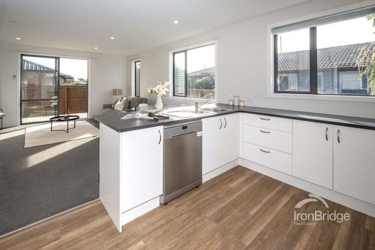 Photo of property in 439 Bower Avenue, Parklands, Christchurch, 8083