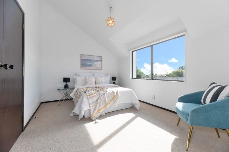 Photo of property in 1a Malloy Place, Eastern Beach, Auckland, 2012