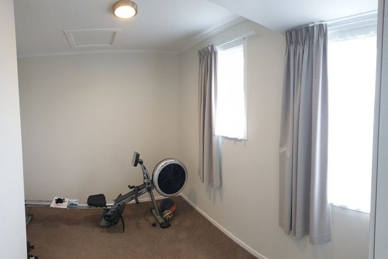 Photo of property in 5 West Coast Road, Glen Eden, Auckland, 0602