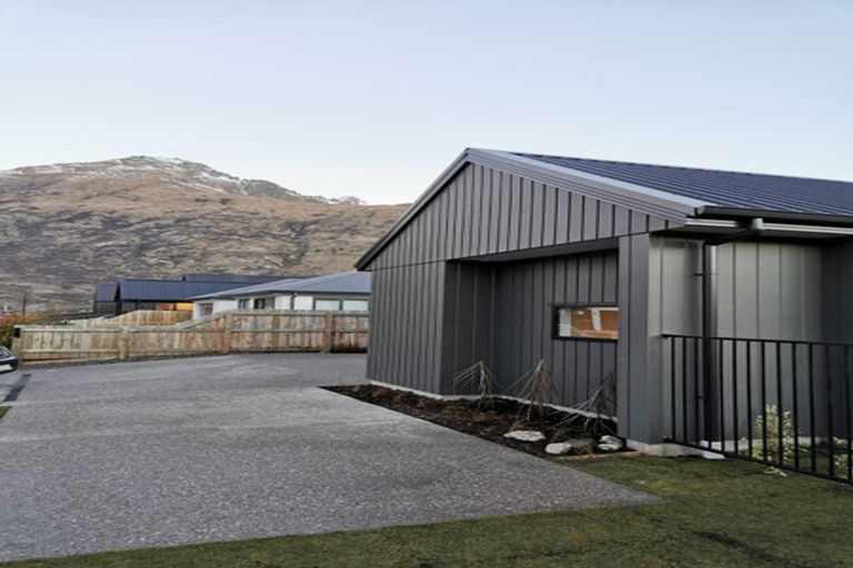 Photo of property in 11 Cumberland Road, Lower Shotover, Queenstown, 9304