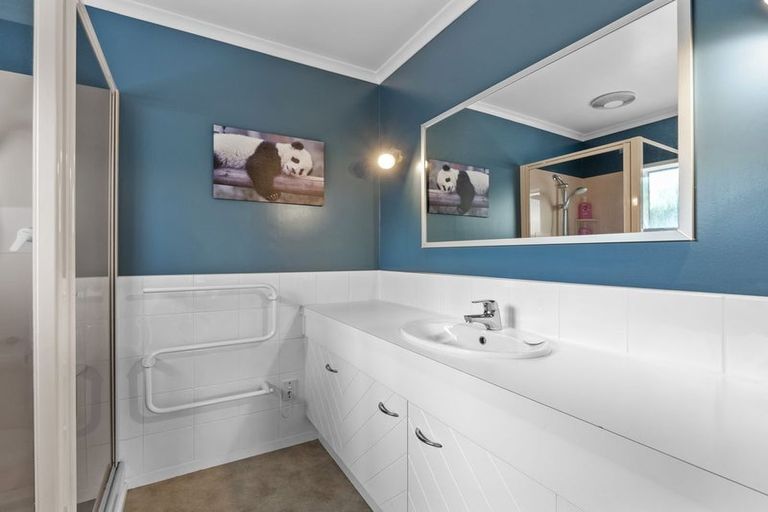 Photo of property in 10 Kapua Place, Taupo, 3330