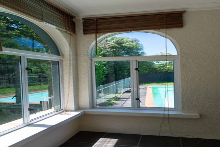 Photo of property in 65 Havelock Road, Havelock North, 4130