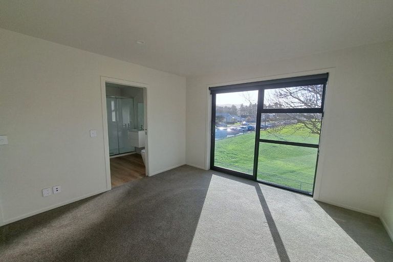 Photo of property in 1/28 Fitzherbert Road, Wainuiomata, Lower Hutt, 5014