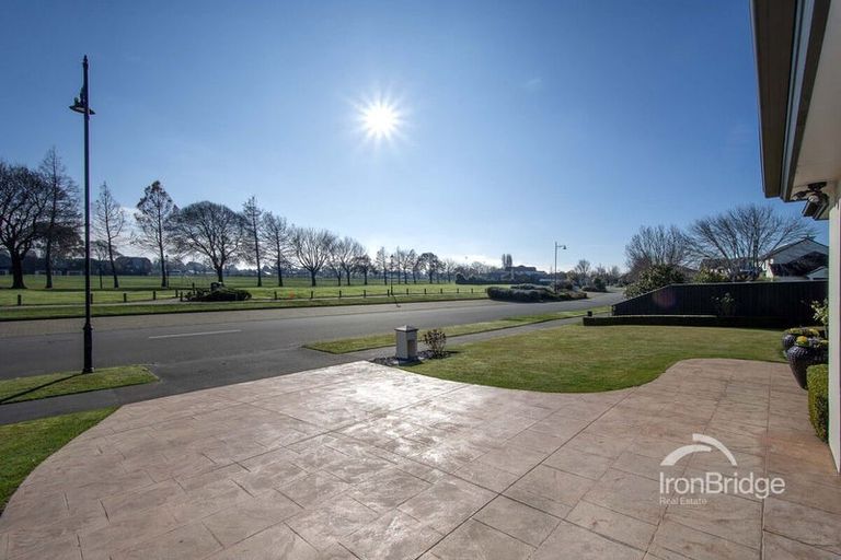 Photo of property in 34 Glasnevin Drive, Casebrook, Christchurch, 8051
