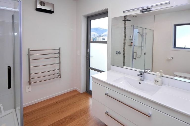 Photo of property in 3 Edgewood Place, Wanaka, 9305