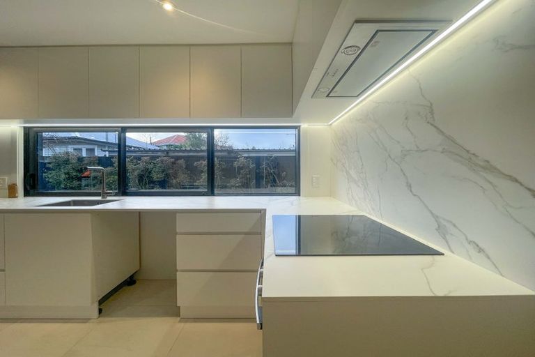 Photo of property in 8a Roa Road, Fendalton, Christchurch, 8041