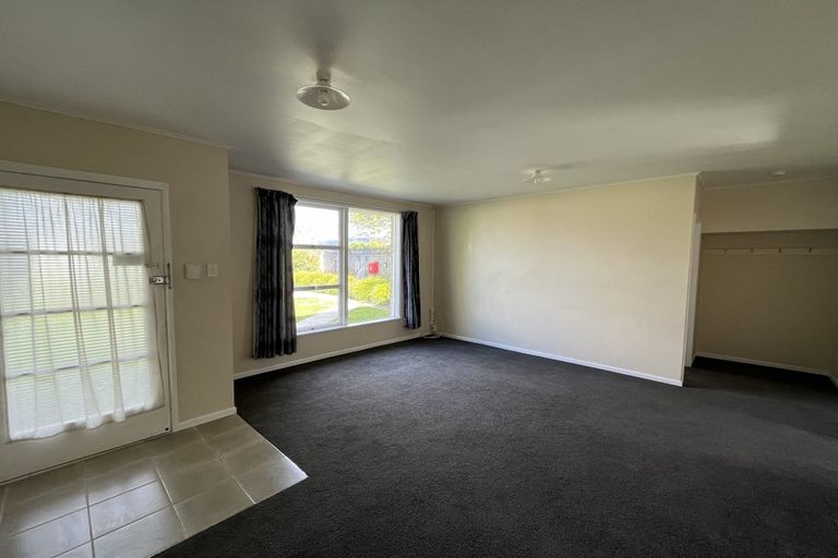 Photo of property in 1/17a Miro Street, Trentham, Upper Hutt, 5018